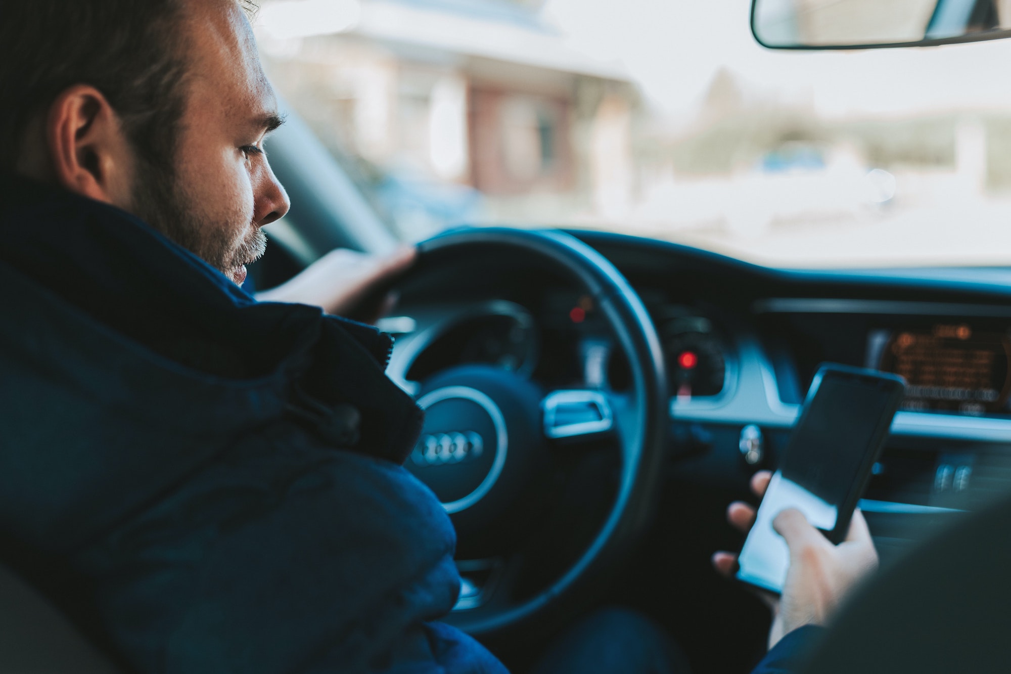 The Dangers of Distracted Driving in Ontario